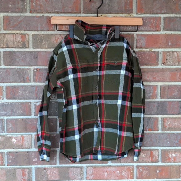 🛑 SOLD Boys Flannel Button Down Shirt - Picture 1 of 7